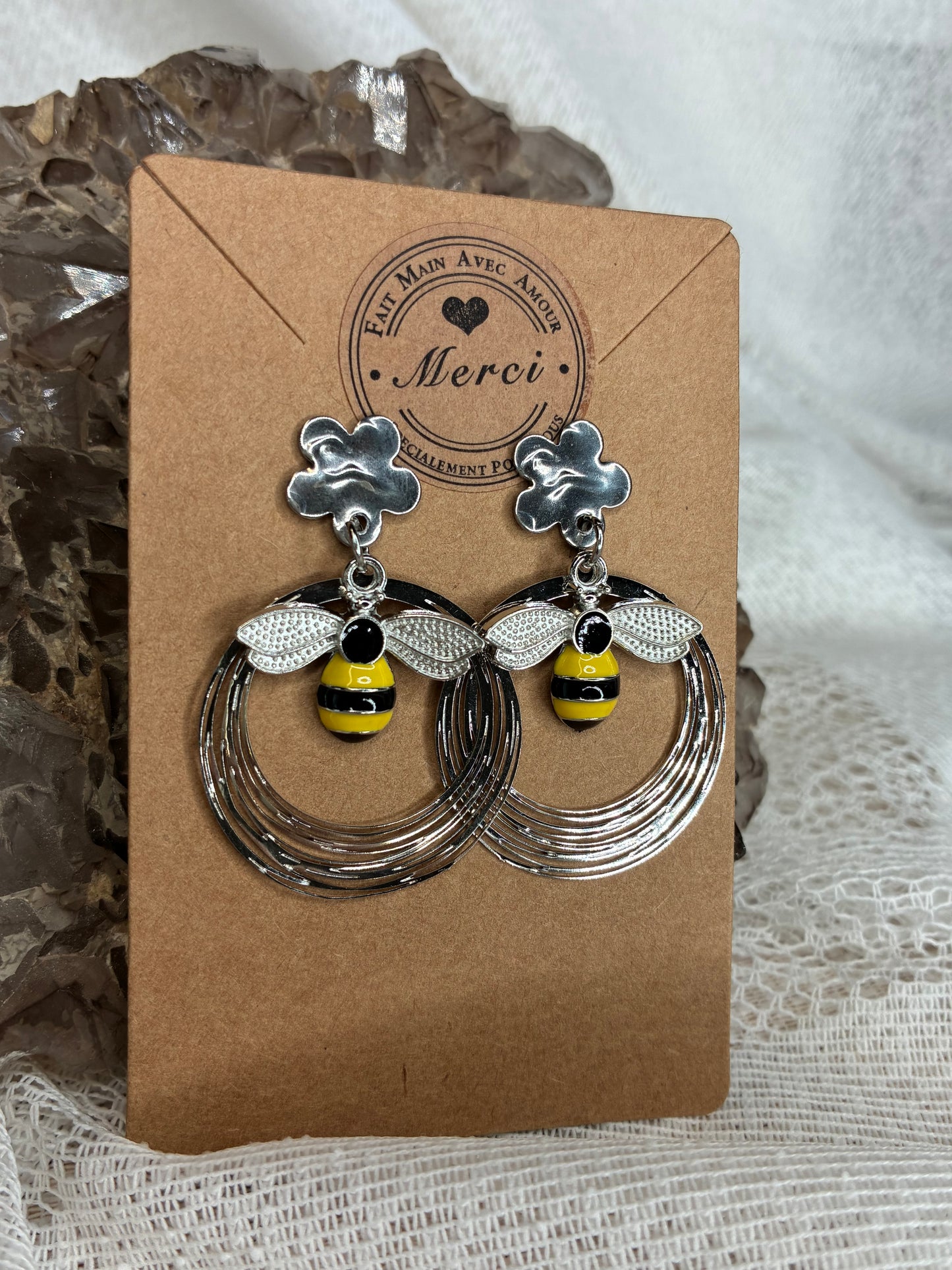 Boucles d’oreilles 🐝