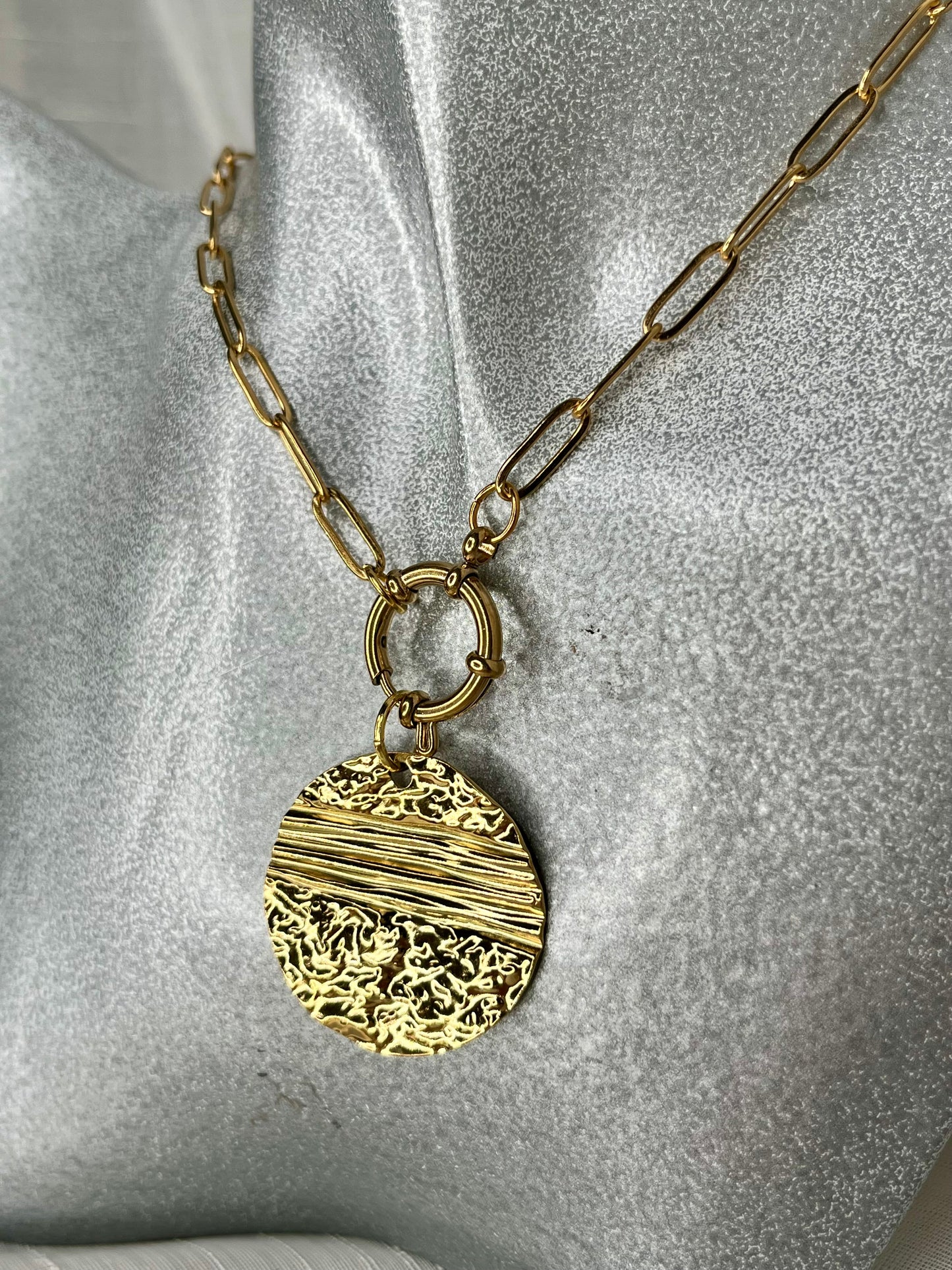 Collier